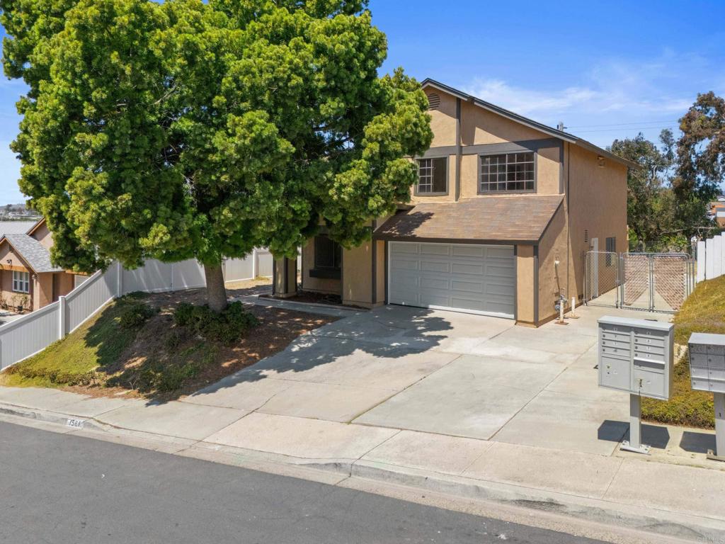 1561 Parkland Way