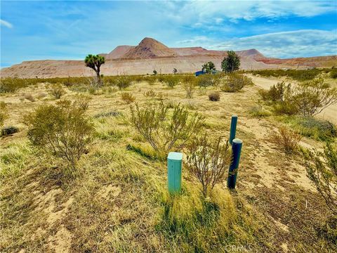 Photo of 12220 Magazine Gap Drive, Mojave, CA 93501 (MLS # SR25161982) Photo of 12220 Magazine Gap Drive, Mojave, CA 93501 (MLS # SR25161982)