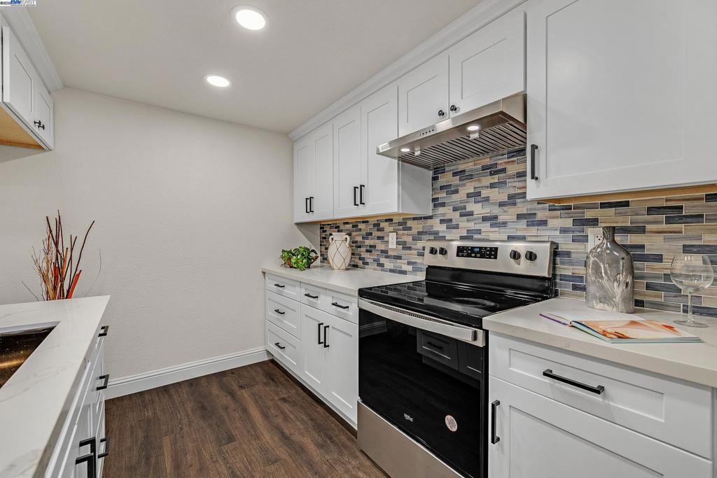 6488 Buena Vista Dr B