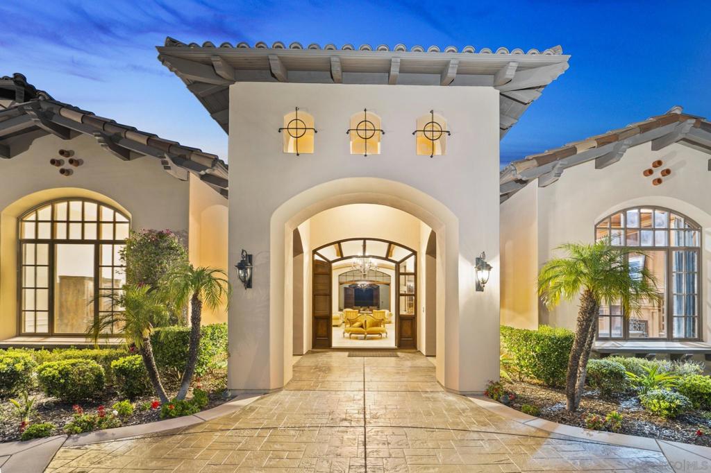 4690 Rancho Del Mar Trl