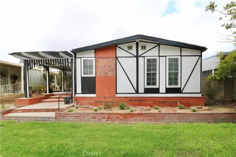 14020 Lake Crest Drive Unit 84, La Mirada, CA 90638 - MLS#: OC25224284