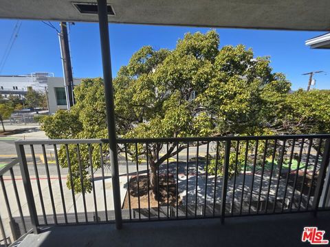 Tiny photo for 1805 7th Street #4, Santa Monica, CA 90401 (MLS # 25607201)