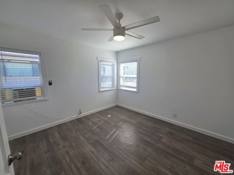 Tiny photo for 1805 7th Street #4, Santa Monica, CA 90401 (MLS # 25607201)