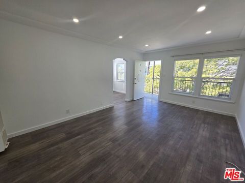 Photo of 1805 7th Street #4, Santa Monica, CA 90401 (MLS # 25607201)