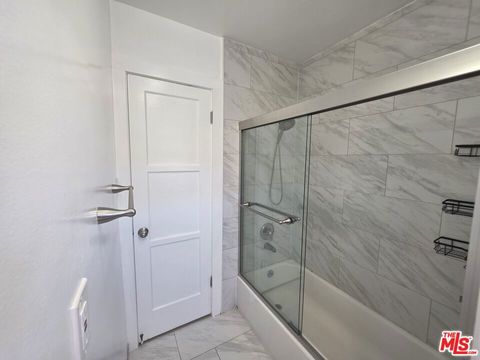 Tiny photo for 1805 7th Street #4, Santa Monica, CA 90401 (MLS # 25607201)