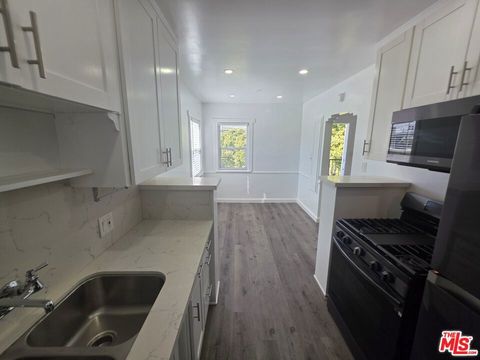 Tiny photo for 1805 7th Street #4, Santa Monica, CA 90401 (MLS # 25607201)