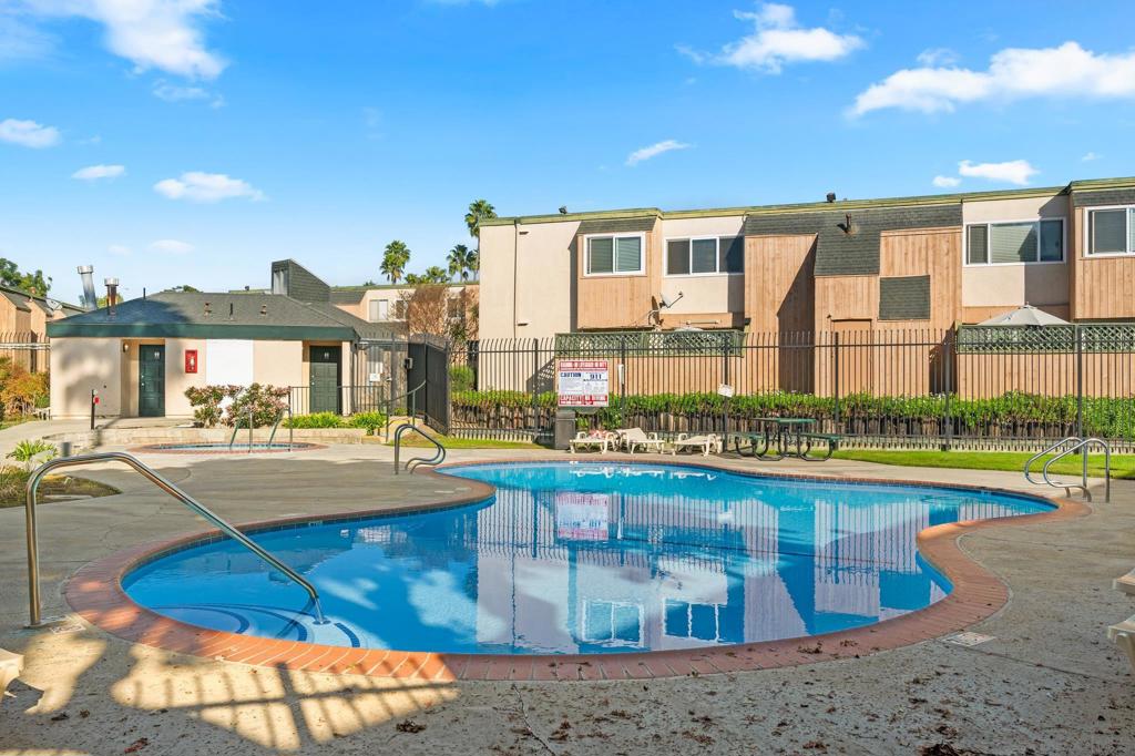 8737 Lake Murray Blvd 12