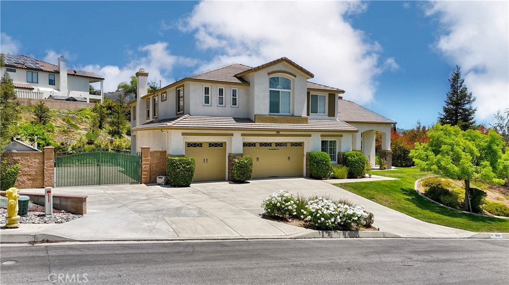 12949 Pinewood Lane