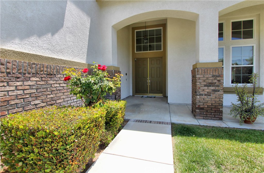 12949 Pinewood Lane