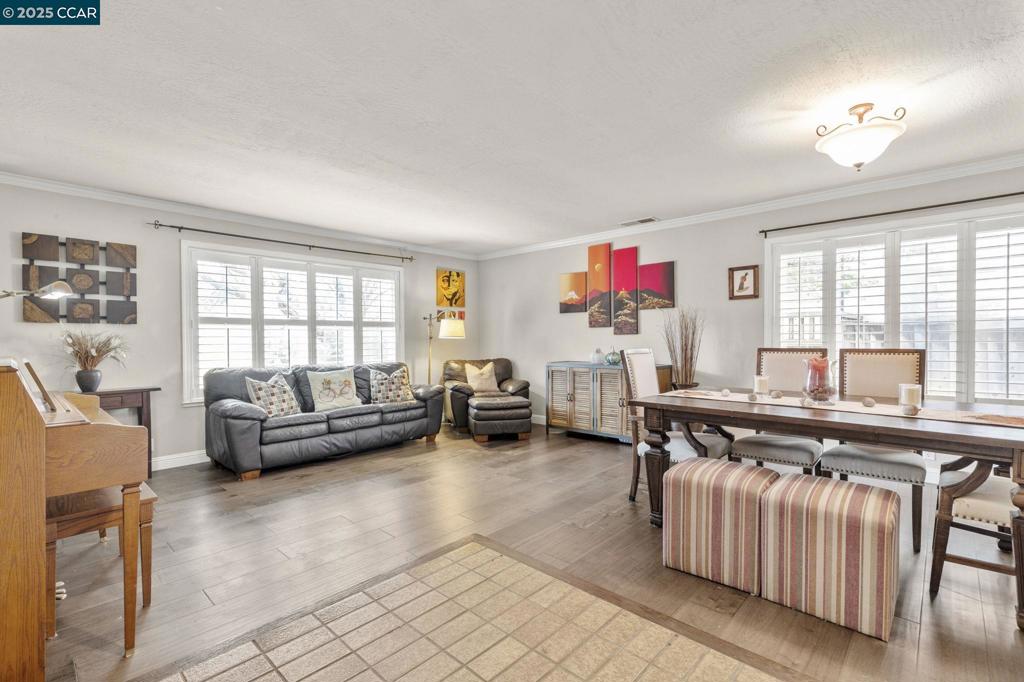 THE CROSSINGS - Residential