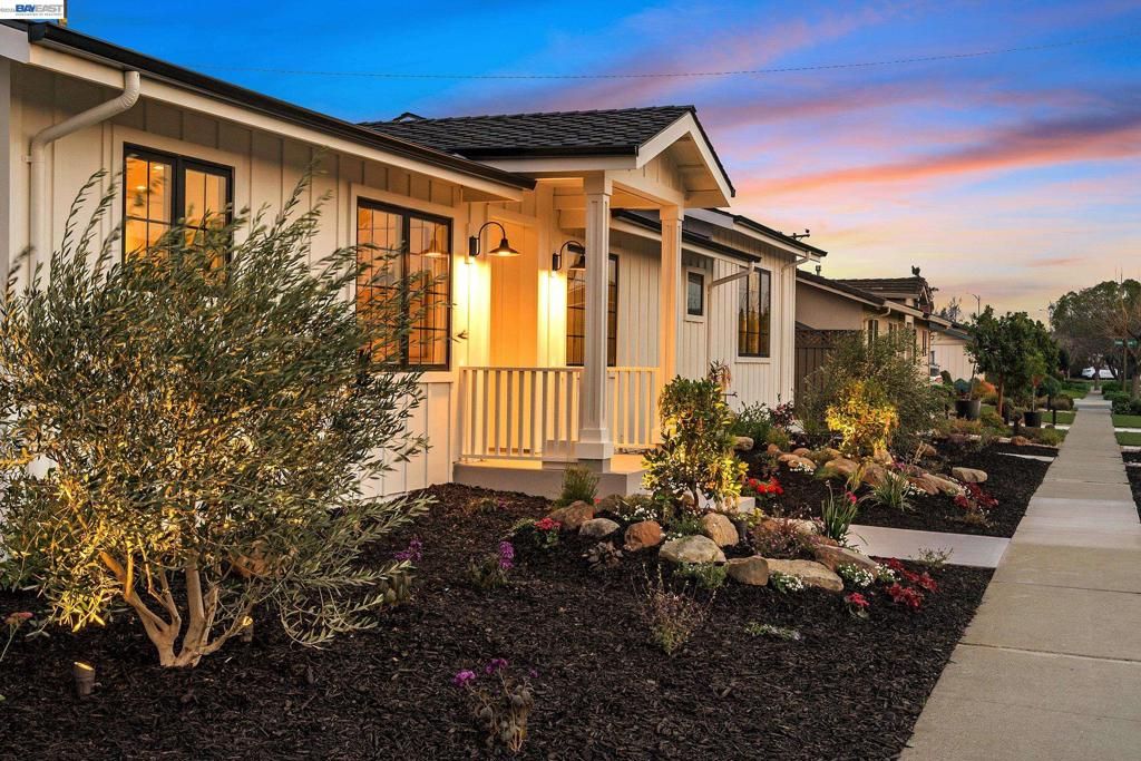 Photo of 4759 Valpey Park Ave Ave, Fremont, CA 94538 (MLS # 41128458)