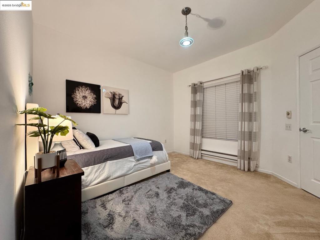 PARKWOOD CONDOS - Residential