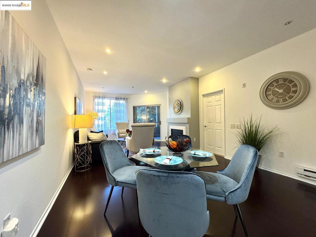 PARKWOOD CONDOS - Residential