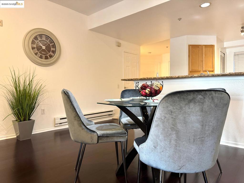 PARKWOOD CONDOS - Residential