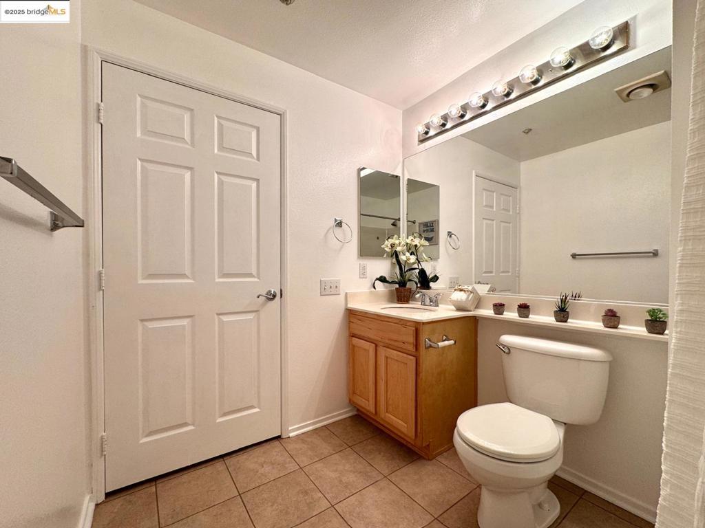 PARKWOOD CONDOS - Residential