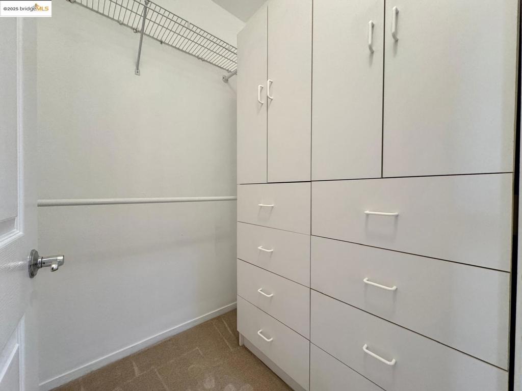 PARKWOOD CONDOS - Residential