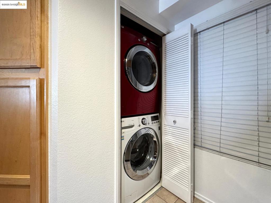 PARKWOOD CONDOS - Residential