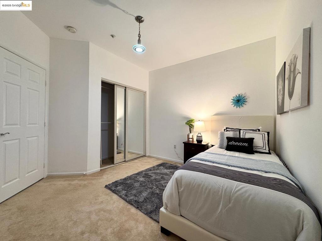 PARKWOOD CONDOS - Residential