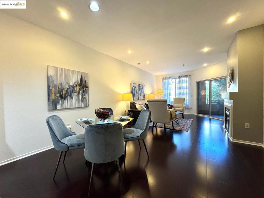 PARKWOOD CONDOS - Residential