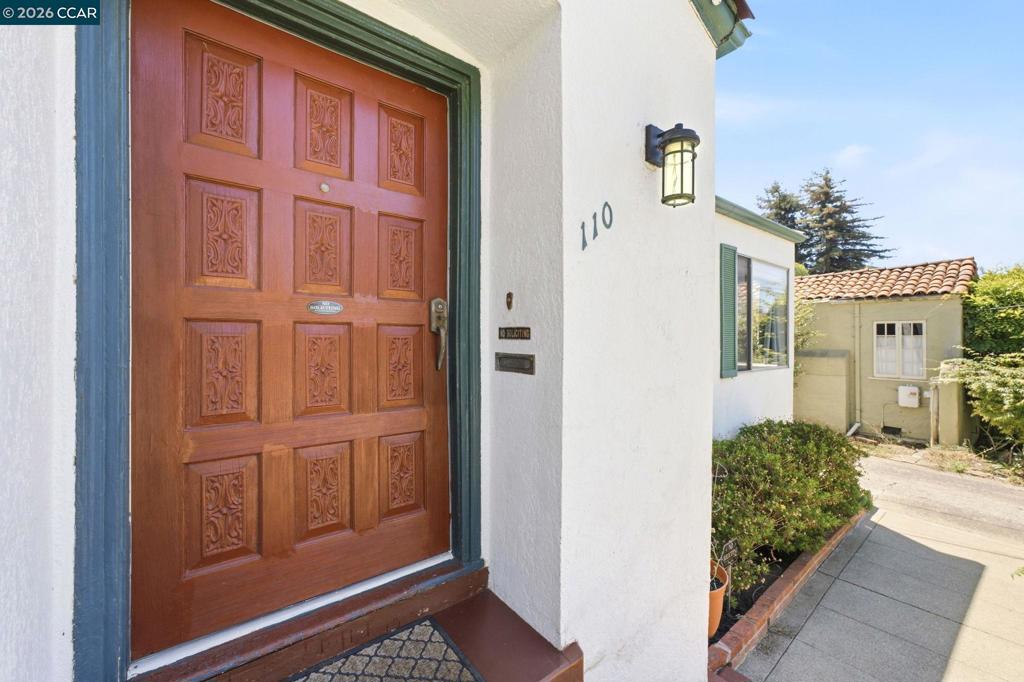 110 Bella Vista Way