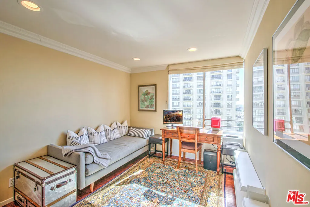 Los Angeles, California 90067, United States, 2 Bedrooms Bedrooms, ,2 BathroomsBathrooms,Residential,Active,247529