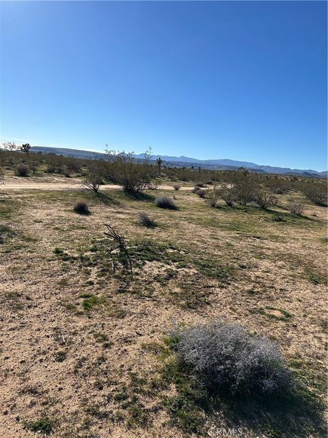 Photo of 326 Surrey, Landers, CA 92285 (MLS # HD26022221)