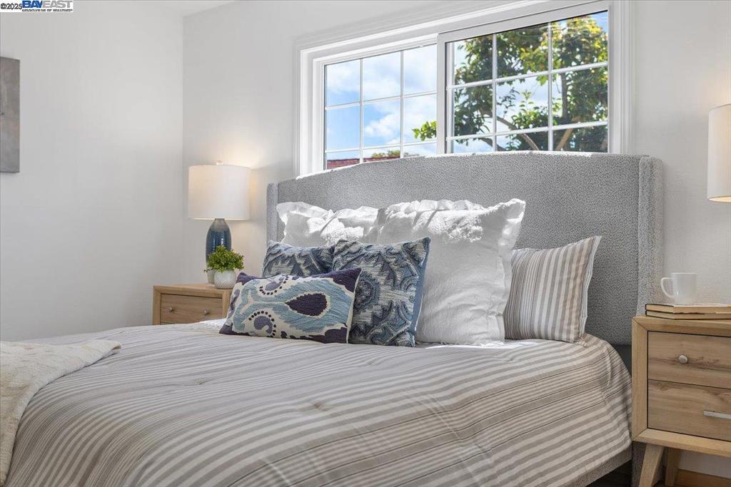 CRESTWOOD - Residential