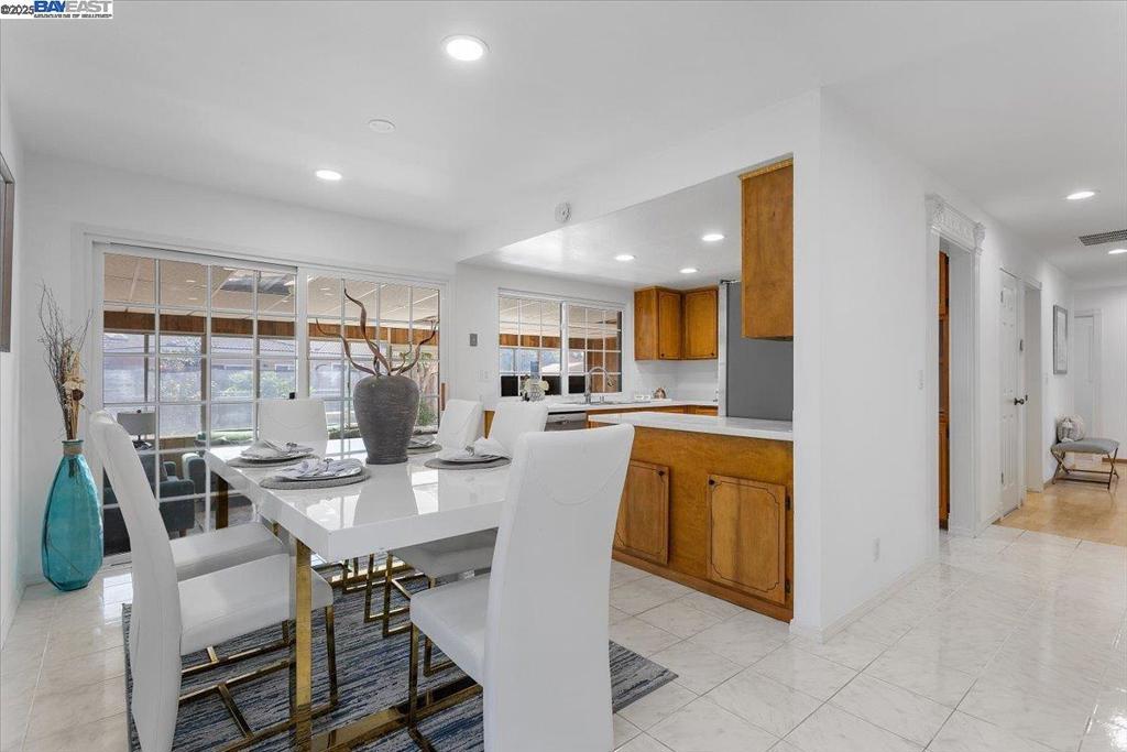 CRESTWOOD - Residential