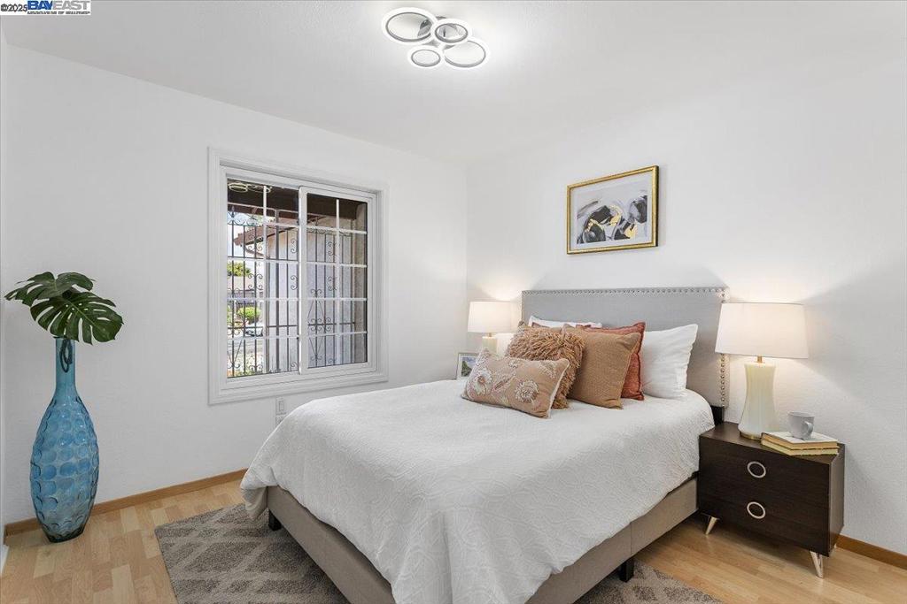 CRESTWOOD - Residential