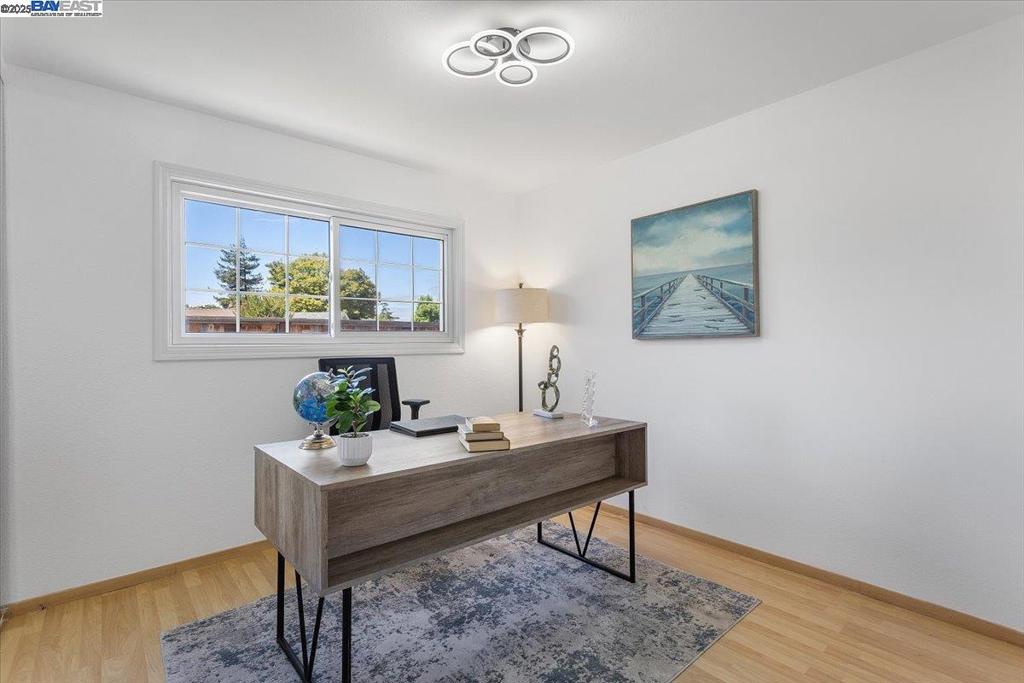 CRESTWOOD - Residential