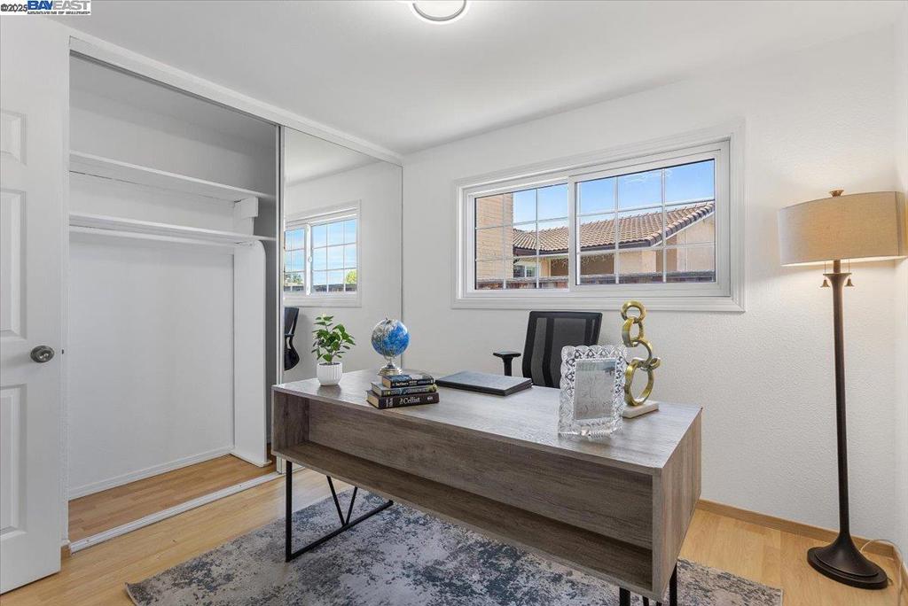 CRESTWOOD - Residential