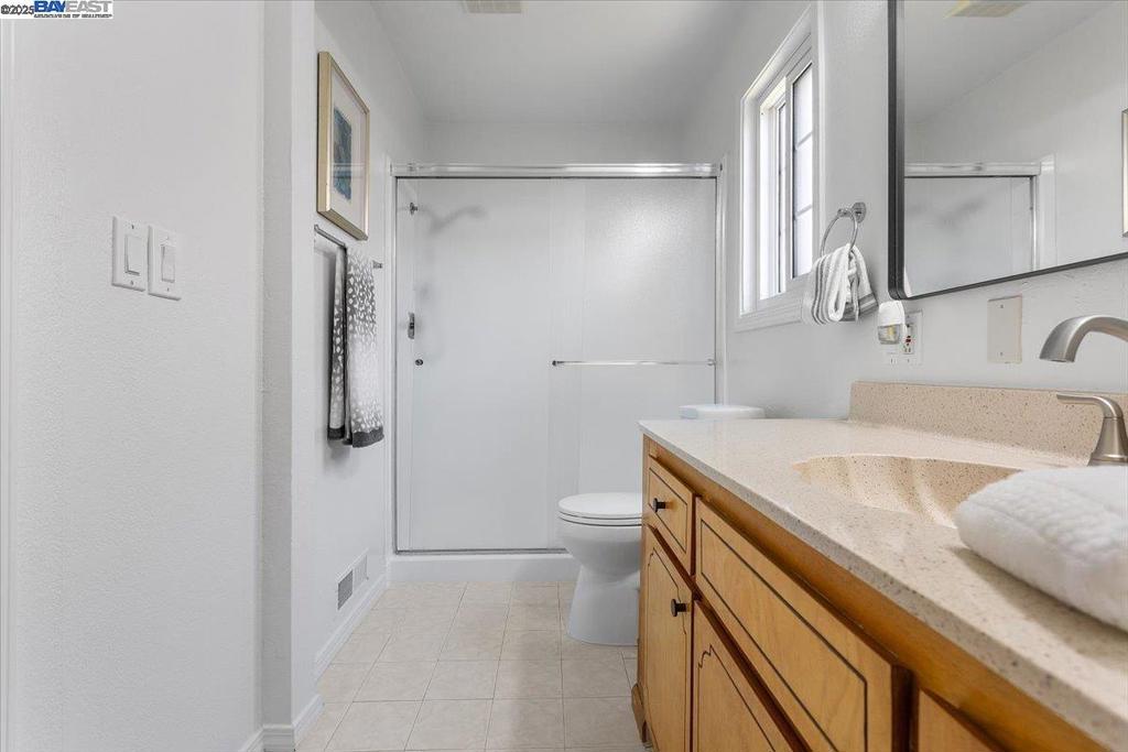 CRESTWOOD - Residential