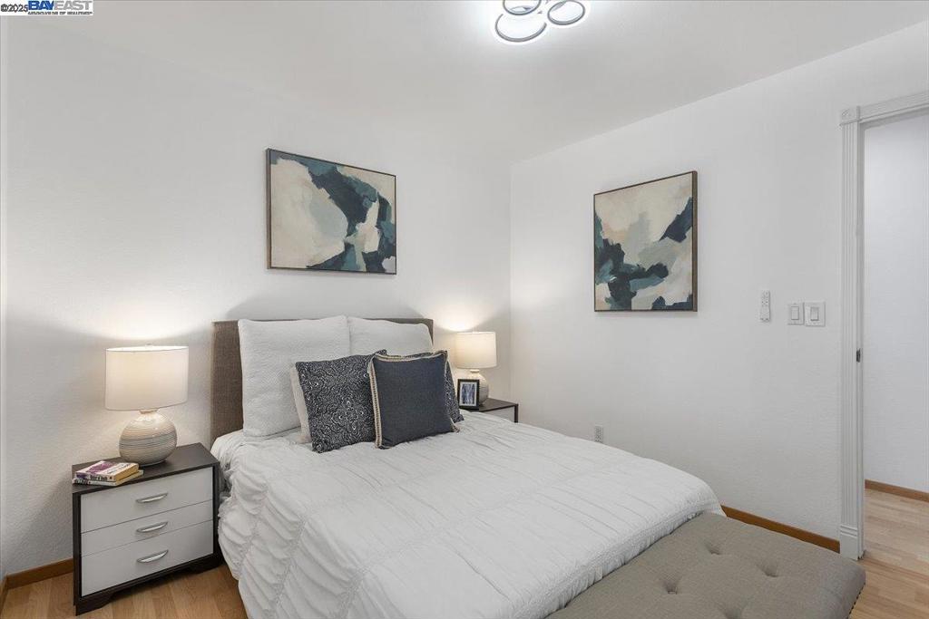 CRESTWOOD - Residential