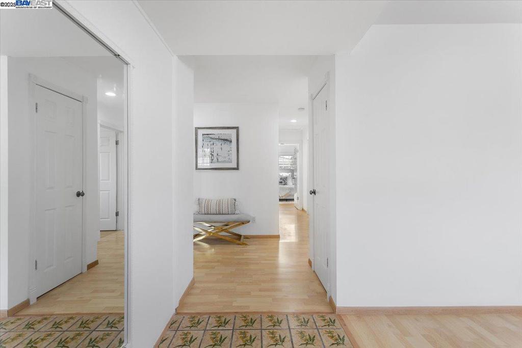 CRESTWOOD - Residential