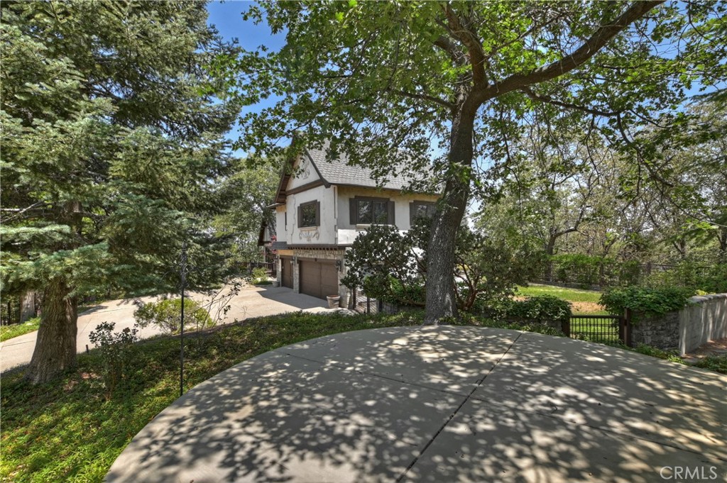 Arrowhead Woods (AWHW) - Residential