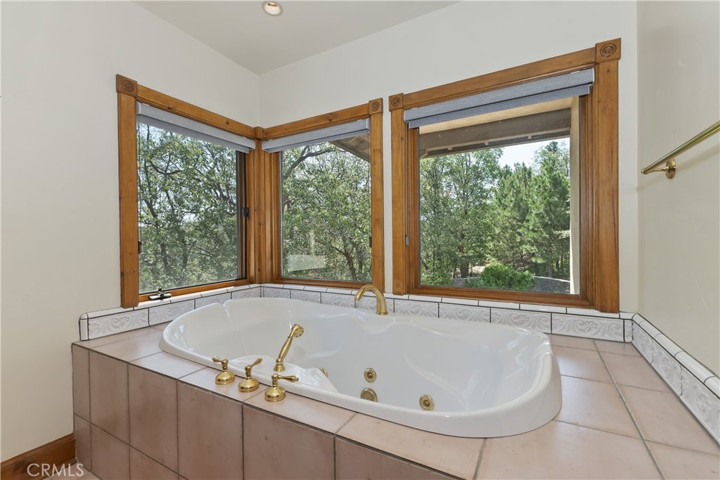 Arrowhead Woods (AWHW) - Residential