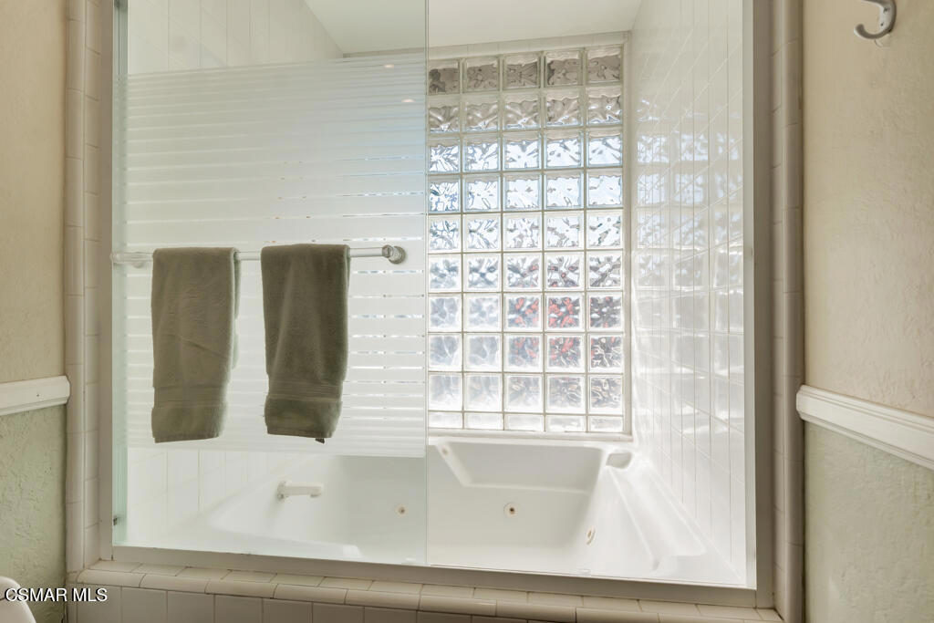 Westlake Hills-729 - 729 - Residential
