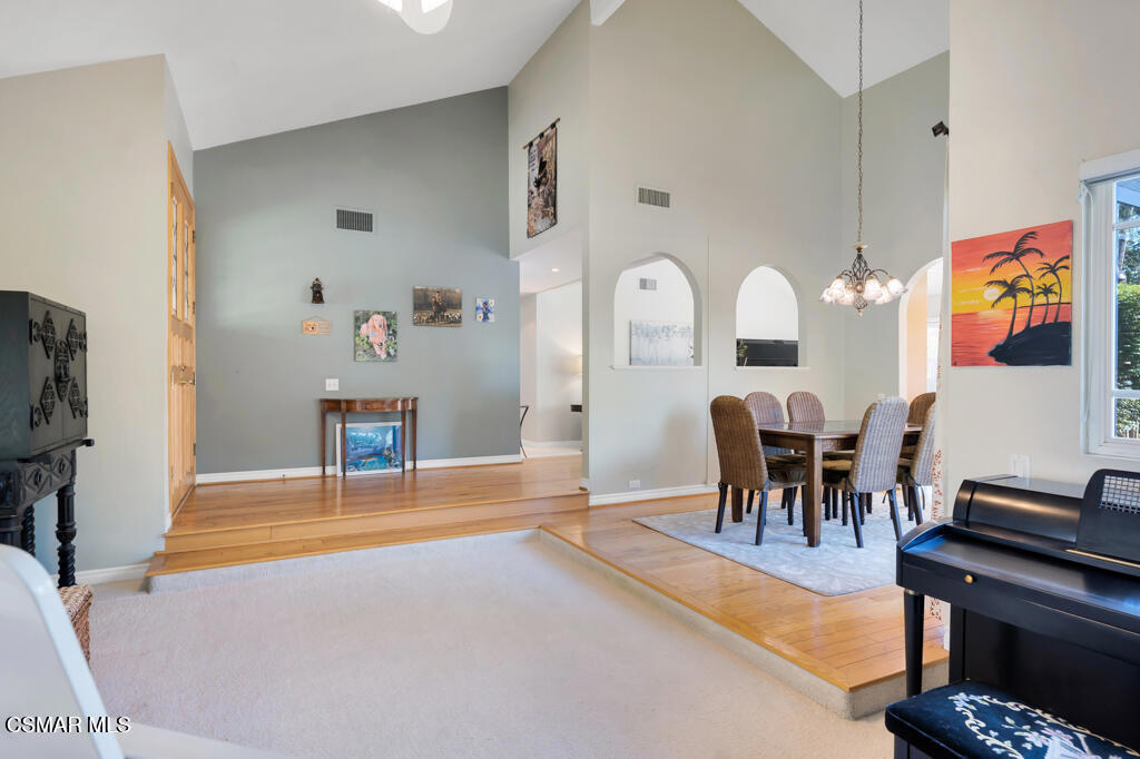Westlake Hills-729 - 729 - Residential