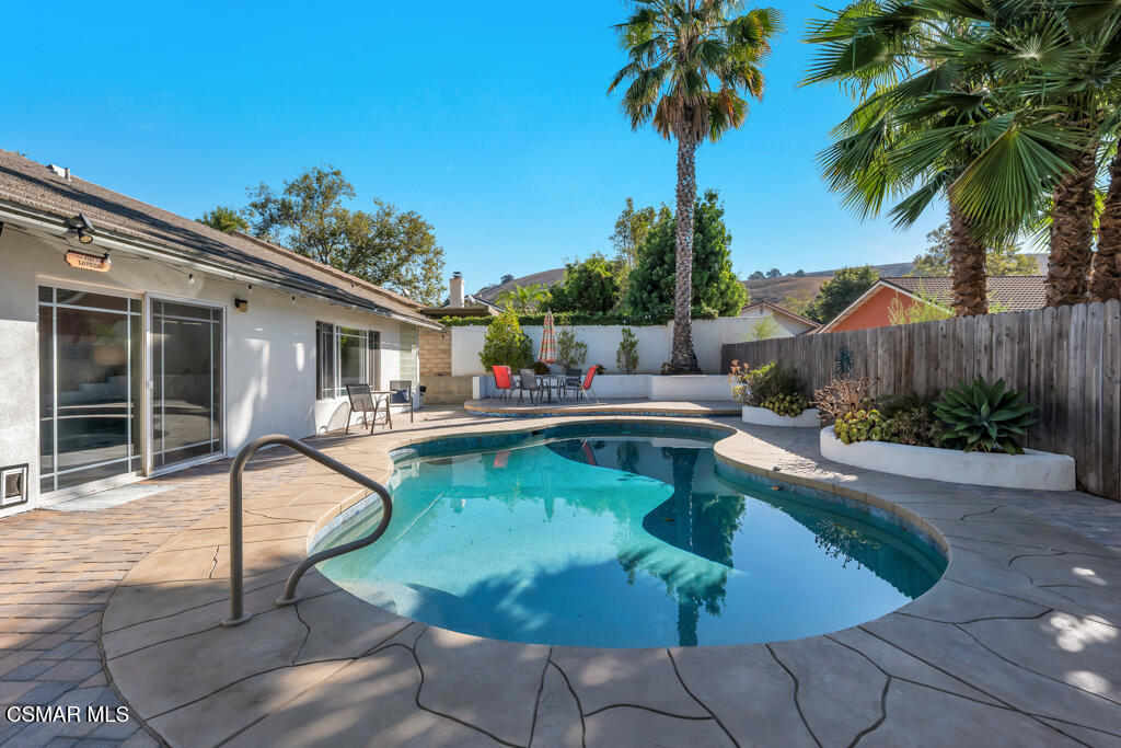 Westlake Hills-729 - 729 - Residential