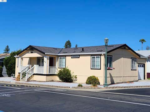 Photo of 3263 Vineyard Ave #84 AVE, Pleasanton, CA 94566 (MLS # 41144220)