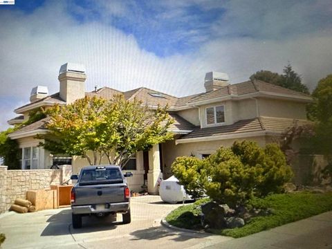 Photo of 3620 Oakes Dr Dr, Hayward, CA 94542 (MLS # 41130588)