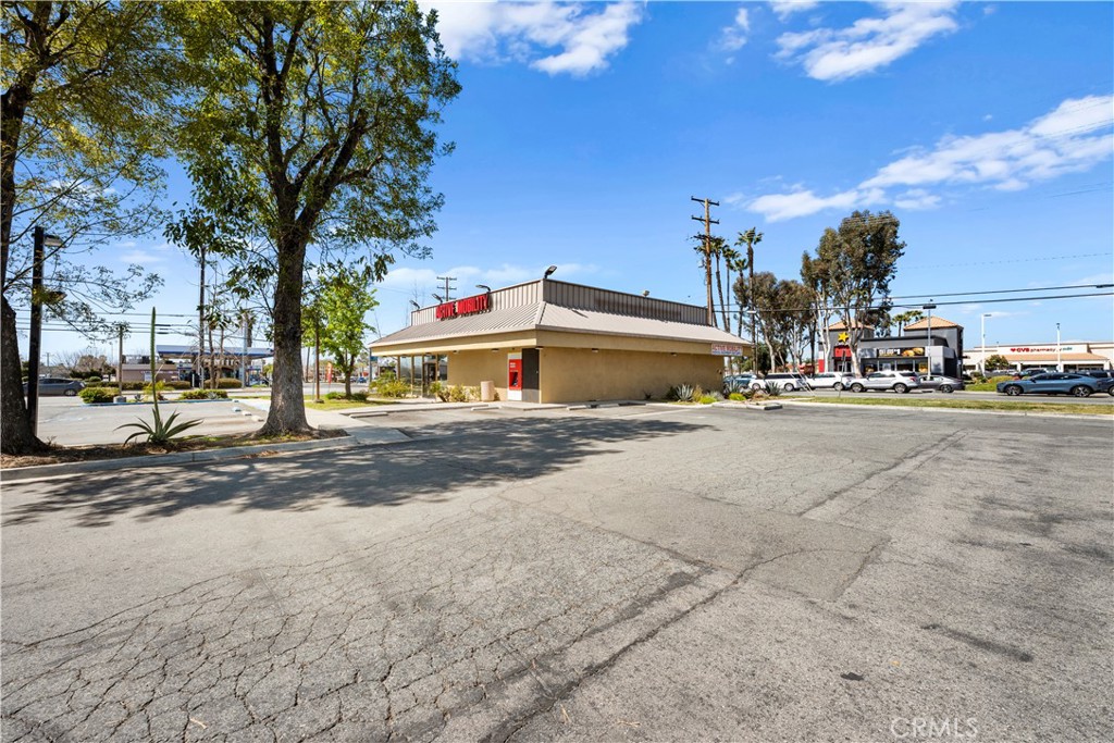 103 E Stetson Avenue