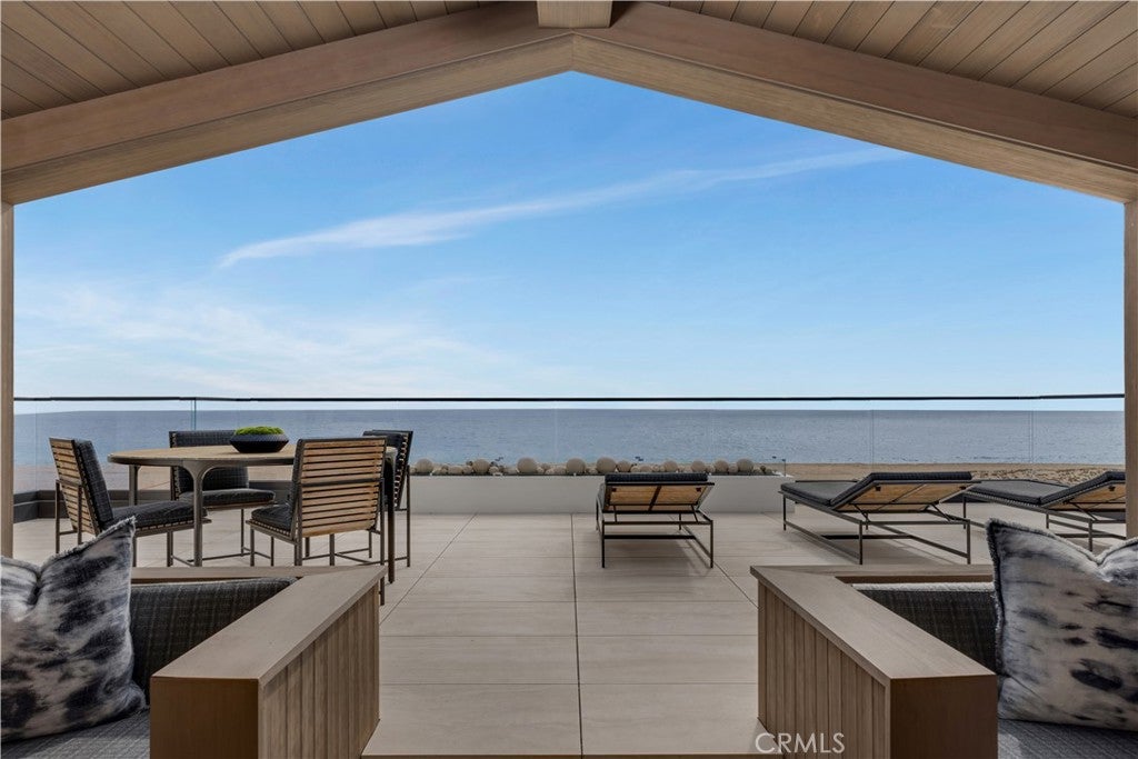 1700 E Oceanfront, Newport Beach CA 92661