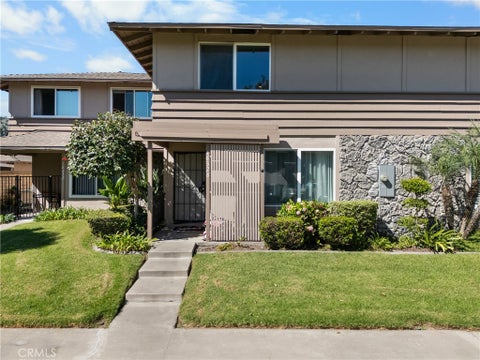 Photo of 18328 Brookhurst Street, Fountain Valley, CA 92708 (MLS # OC26216986)
