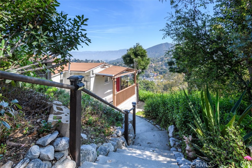 3112 Goodview Trail