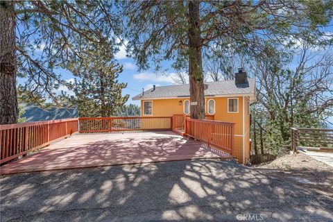 Photo of 31701 Panorama Dr, Running Springs, CA 92382 (MLS # OC26050624)