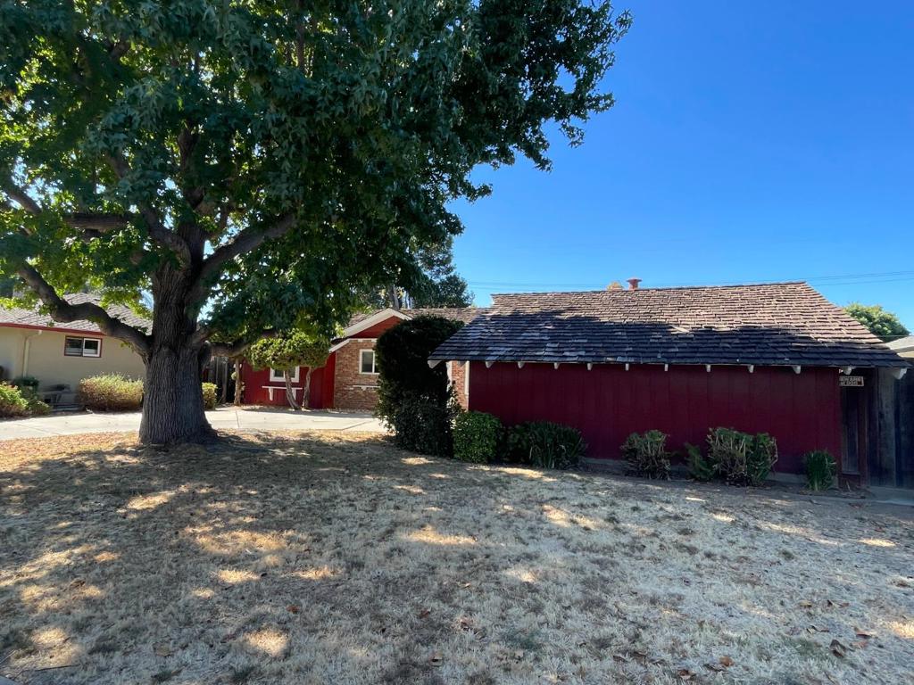 1533 Santa Inez Drive