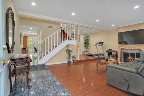 5644 Etiwanda Avenue 5 Tarzana CA 91356