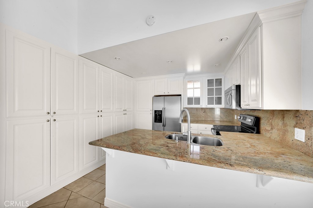 Corona del Mar North of PCH (CNHW) - Residential Lease