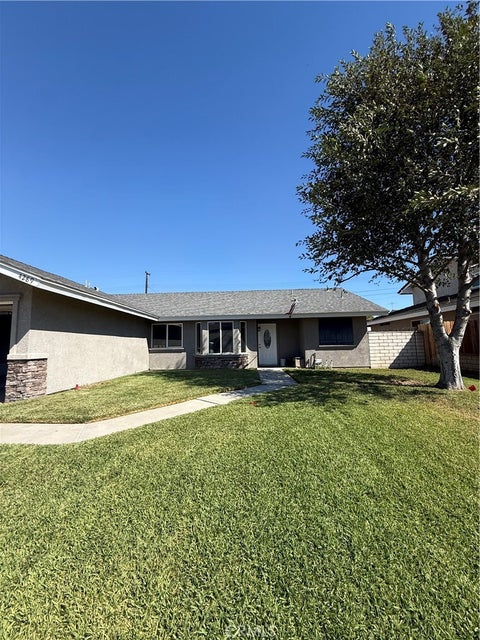 Photo of 4289 Rimcrest DR, Norco, CA 92860 (MLS # CV26229241)